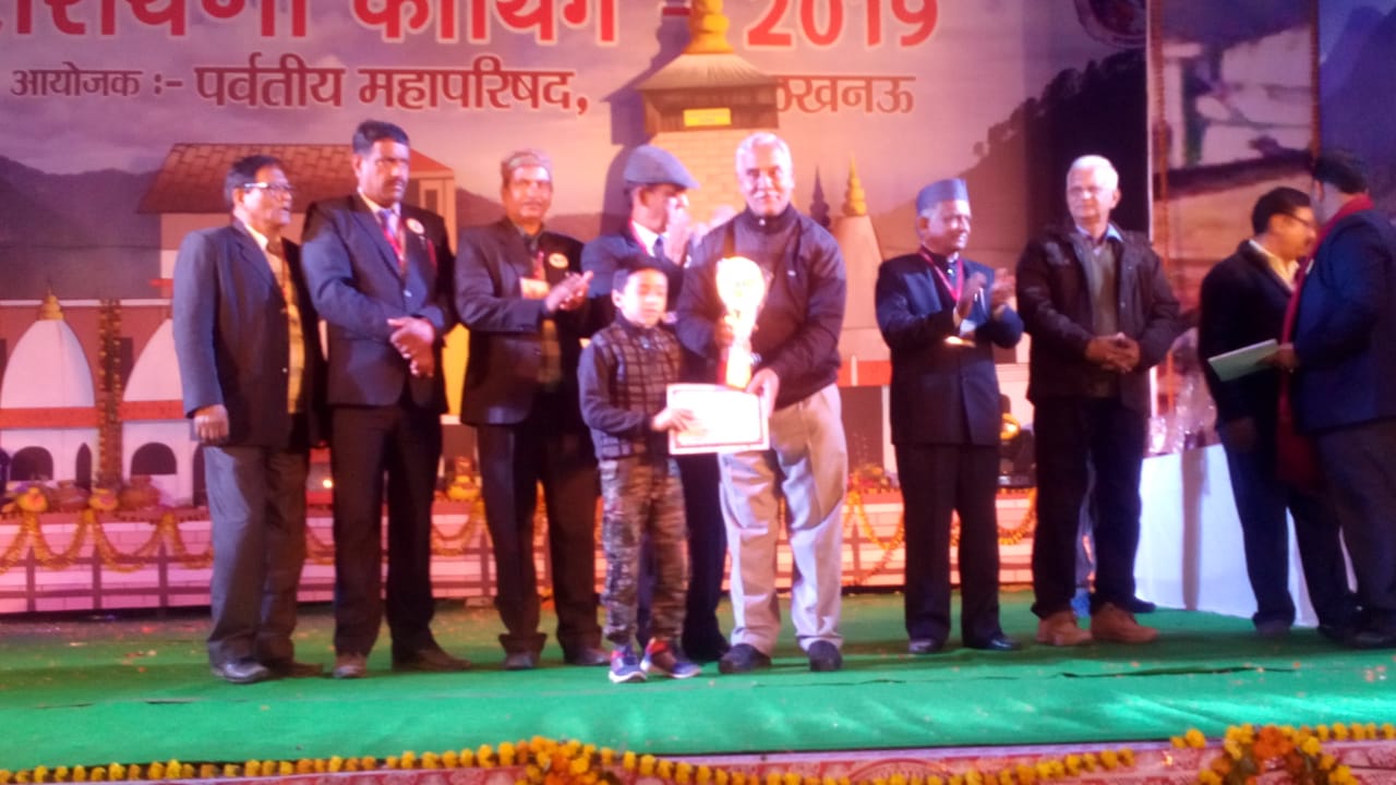 Winner of Fancy dress competition held at Uttrayini Kauthik Faire(Yatharth Karki)